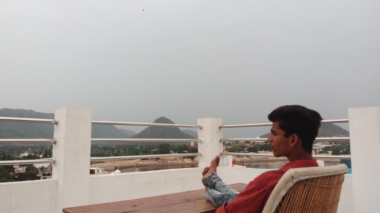 Hotel Pawan's Palace Pushkar Bagian luar foto