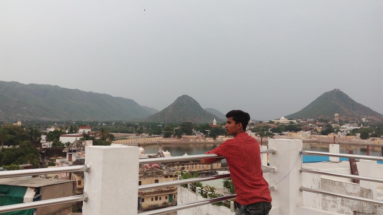 Hotel Pawan's Palace Pushkar Bagian luar foto